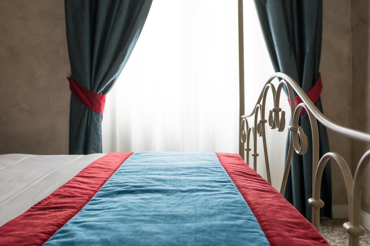 Cerea Bnb Turin Bagian luar foto